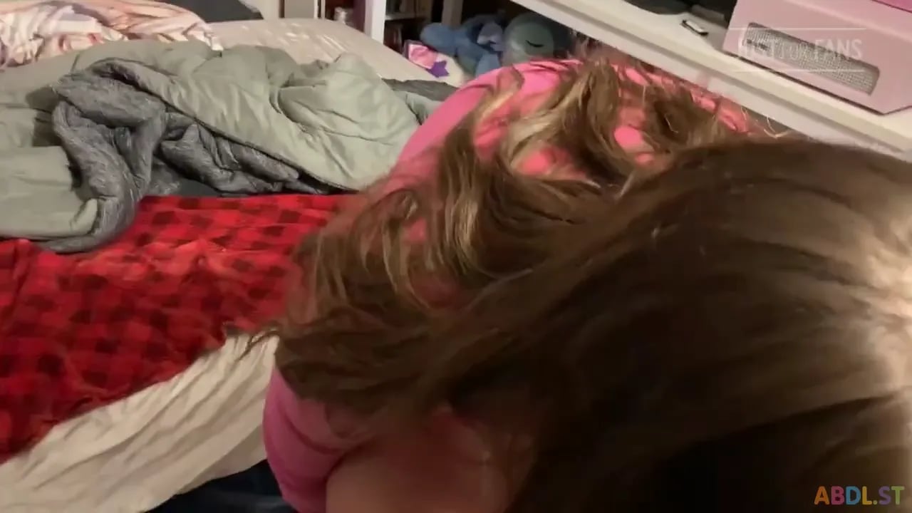 Princess Starry - Bedwetting Leak In Pull Ups.mp4