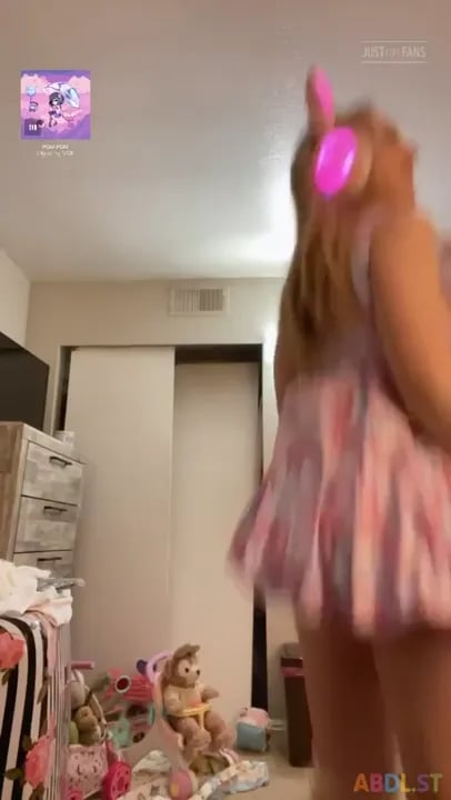 Princess Starry - Cute Egirl ABDL Playtime 2.mp4