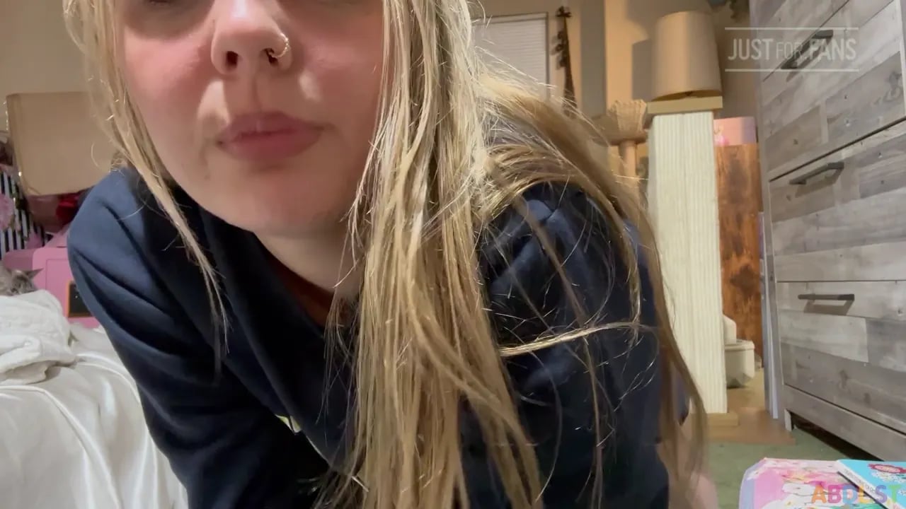 Princess Starry - Little Stinker Part Two.mp4