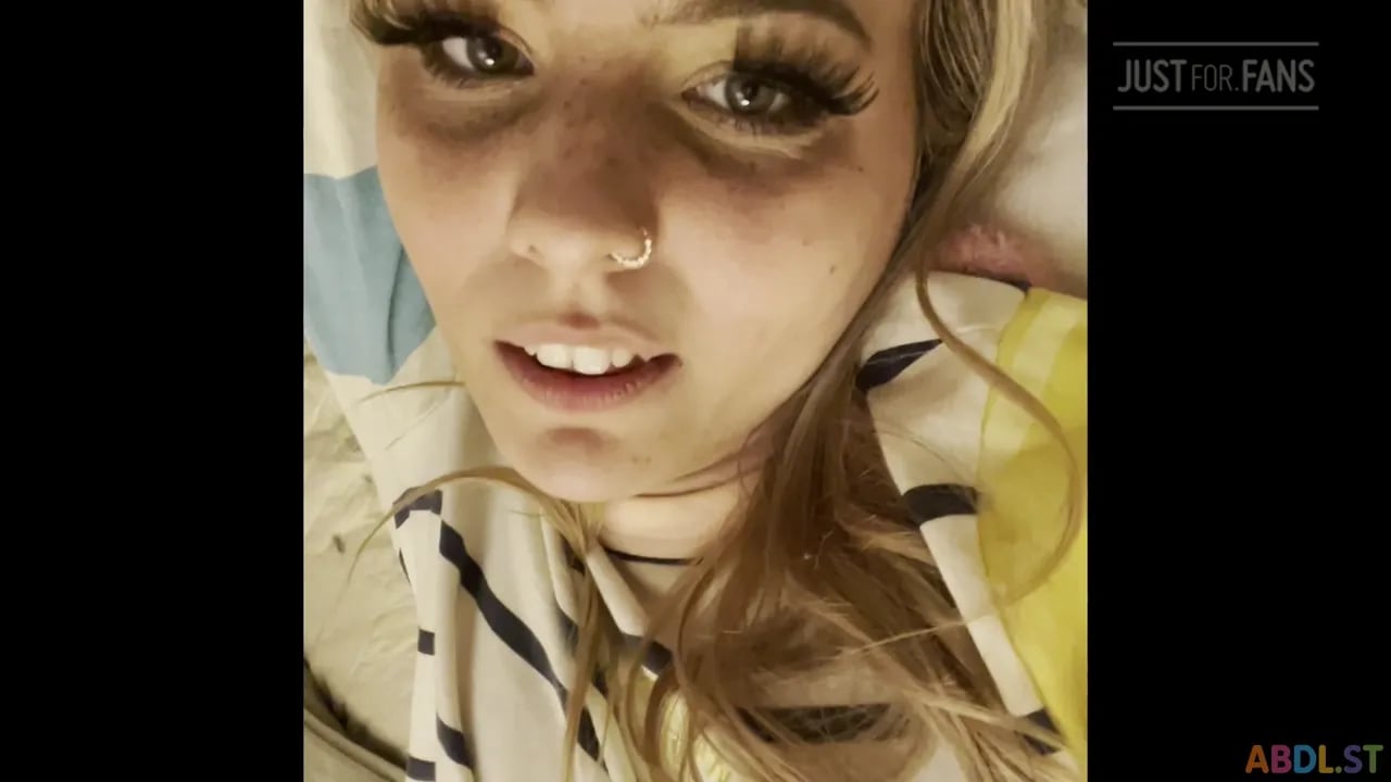 Princess Starry - Mario Movie Masturbation Session.mp4