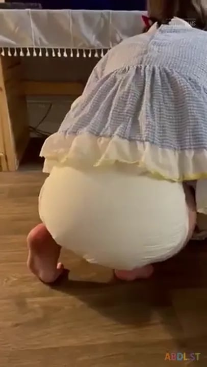 Princess Starry - Pouty Baby Enema Session.mp4