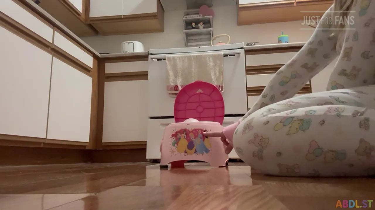 Princess Starry - Princess Potty Training Showcase.mp4