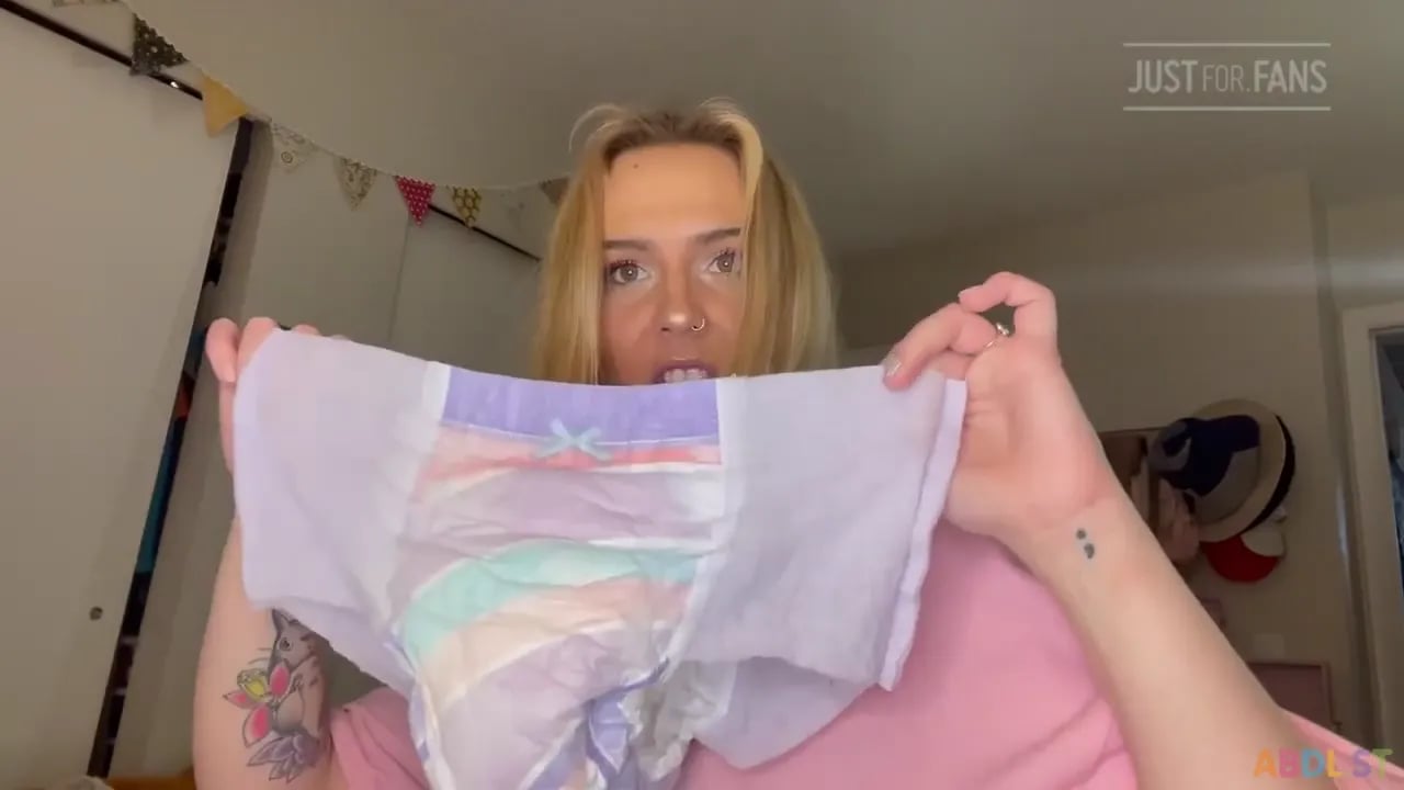 Princess Starry - Wife’s Surprise ABDL Messing.mp4