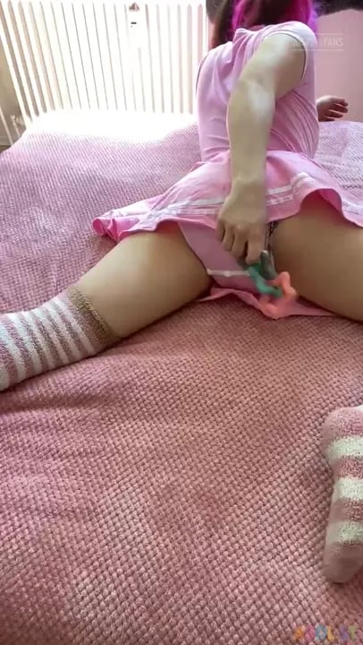 Herbabyleo - Babygirl Messing In Her Diaper.mp4