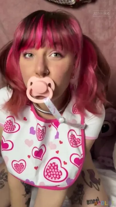 Herbabyleo - Cute Babymode Diaper Play.mp4