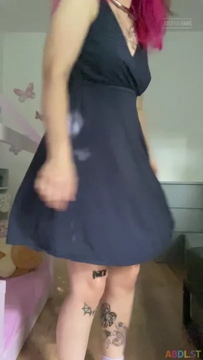 Herbabyleo - Cute Dress Hiding My Diaper Butt