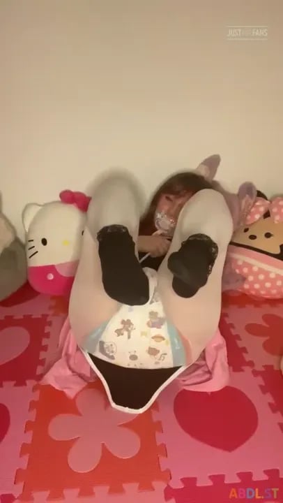 Herbabyleo - Peeing My Diapers Before Bed