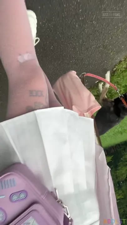 Herbabyleo - Pretty Girl Diaper Peek Under Skirt