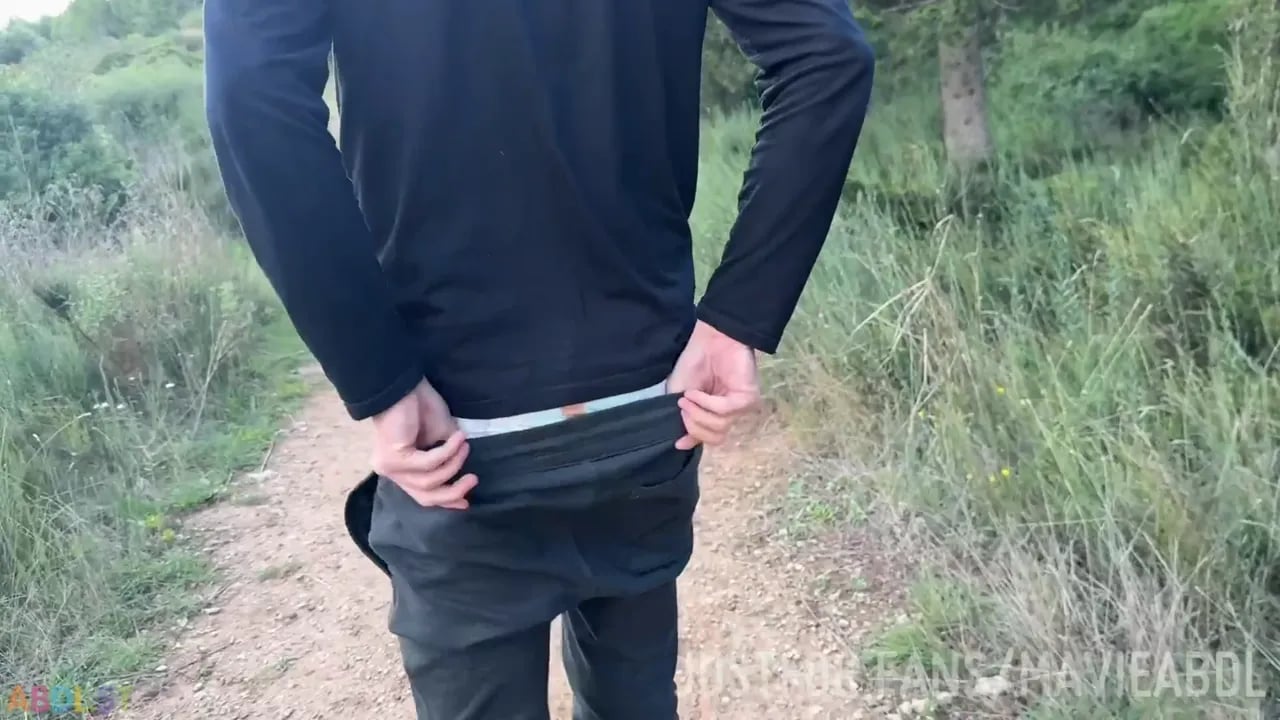 MavieABDL - Public Walk In Pampers