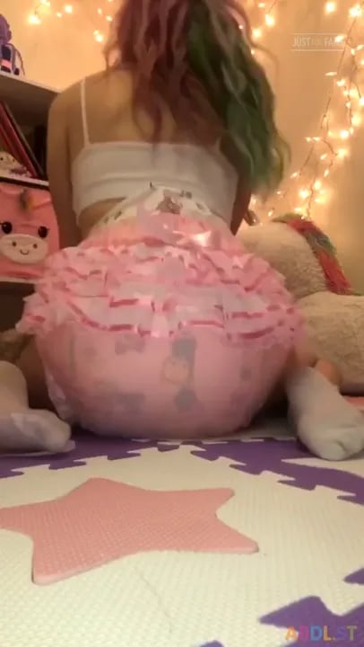Succubunnie - Bouncy Baby Booty.mp4