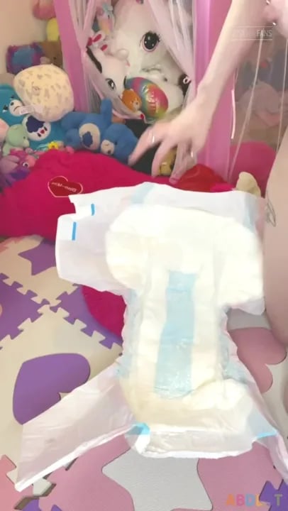 Succubunnie - Changing Into Carousels And Leaking.mp4