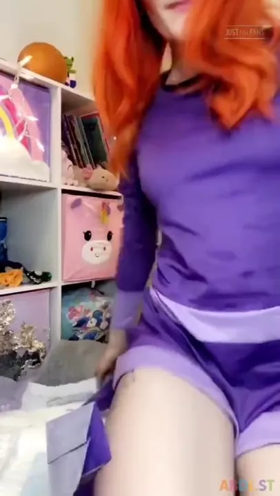 Succubunnie - Daphne Preparing For Monster Hunting