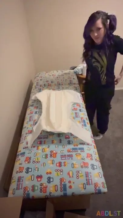 Succubunnie - Diaper Change On A Changing Table