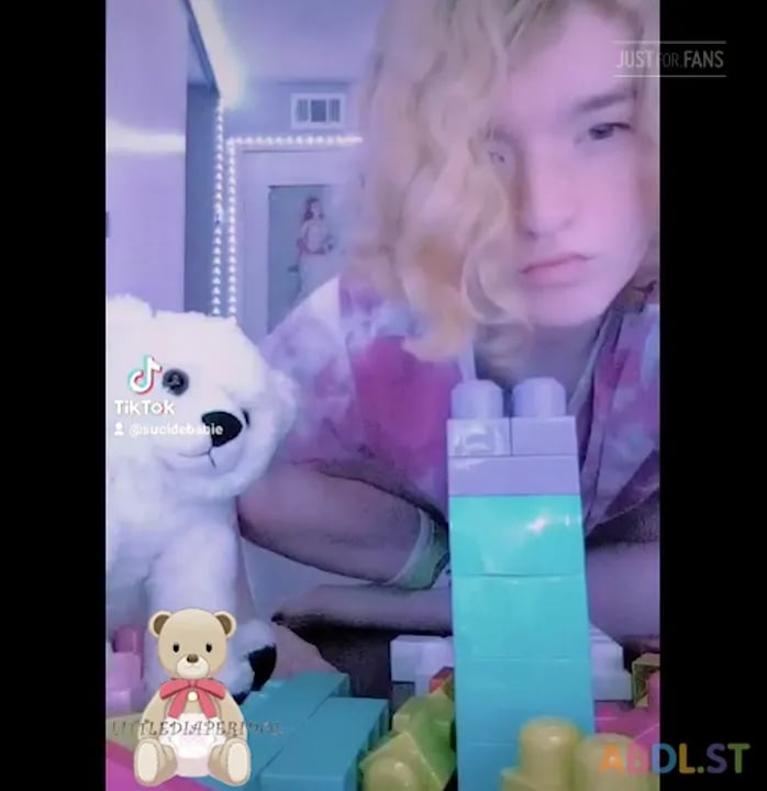 Littlediaperidol - Diaper Dancing