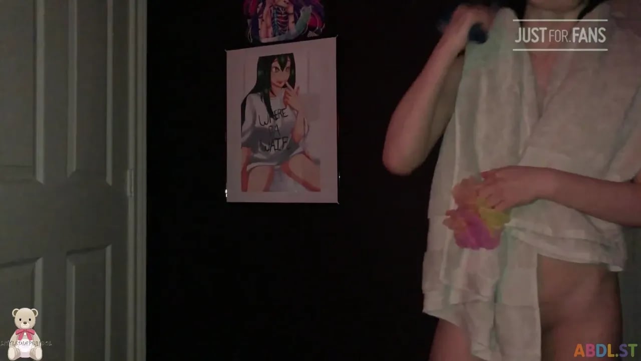 Littlediaperidol - Sick Day Diaper Change