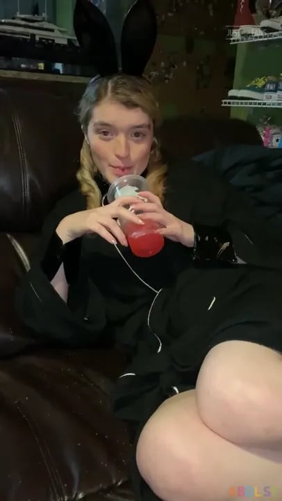 Littlediaperidol - Big Diaper Under Tiny Panties