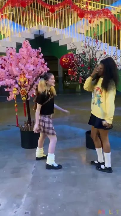 Littlediaperidol - Silly Diaper Girls