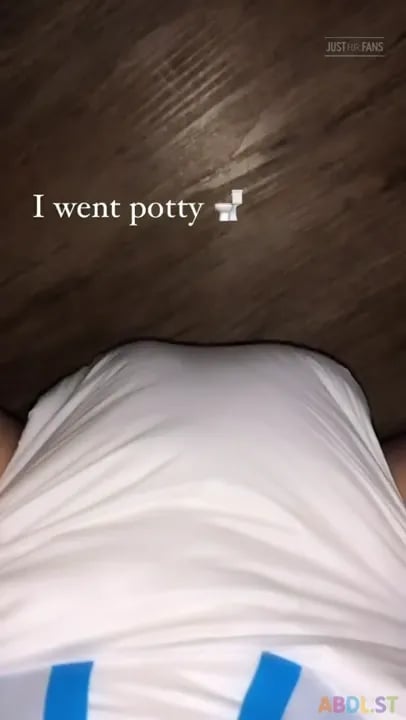 Littlediaperidol - Peeing in Diapers Like a Pro