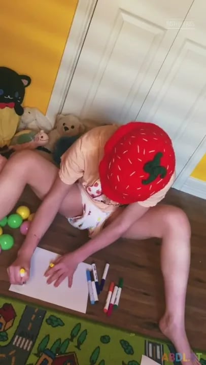 Littlediaperidol - I want two diapers