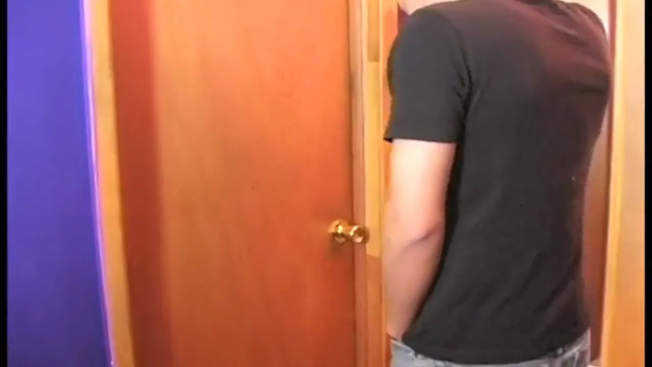 Mmm Diapers - Tommy Learns some Manners.mp4