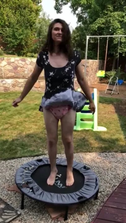 Diaper-874---Trampoline-gbW33jd9.mp4