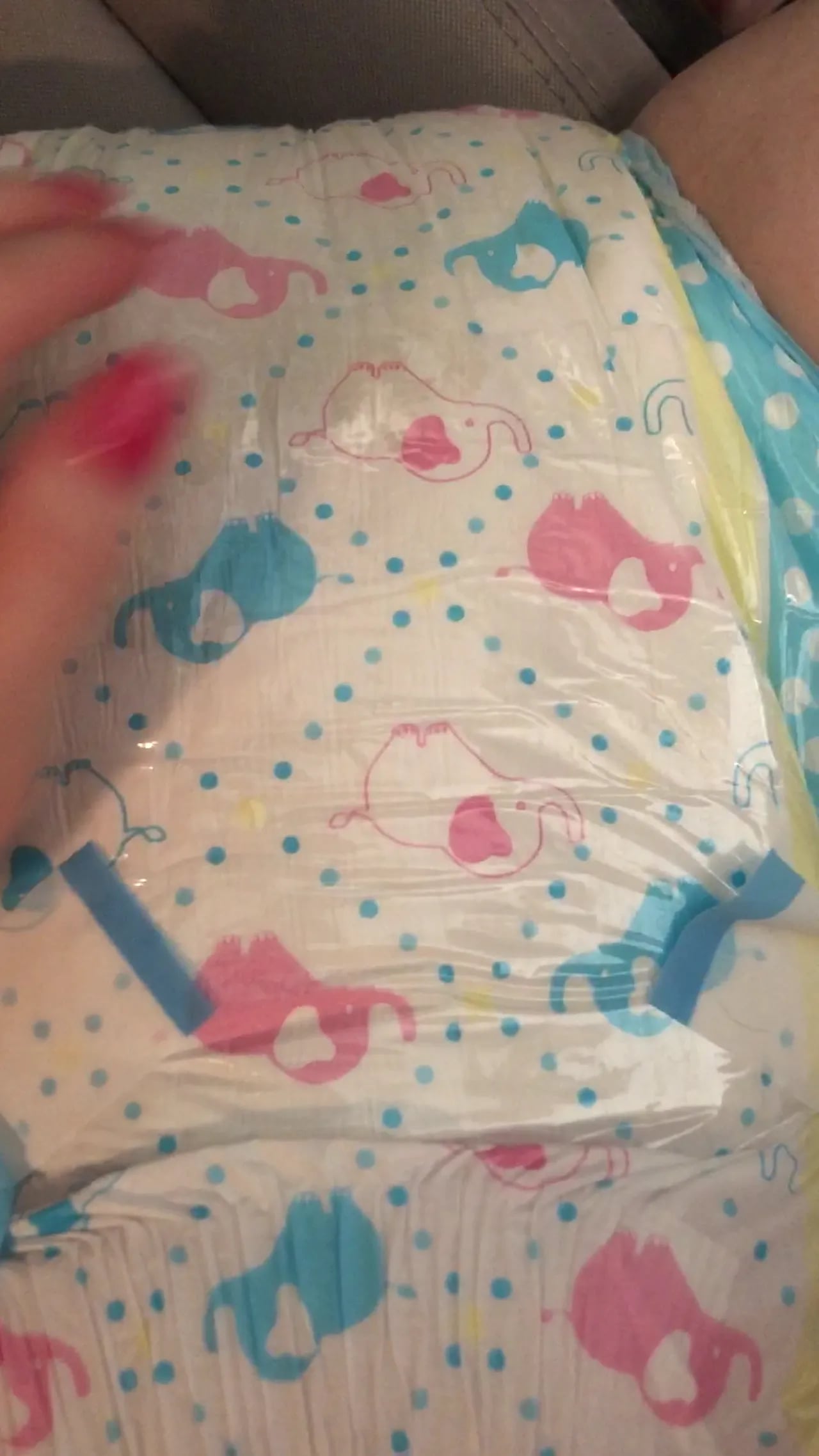 Diaper-720-CQR3Jcnr.mov