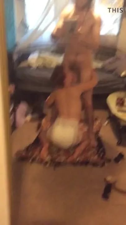 Diaper-947---Diaper-blowjob-twerk-NwtI9yaG.mp4