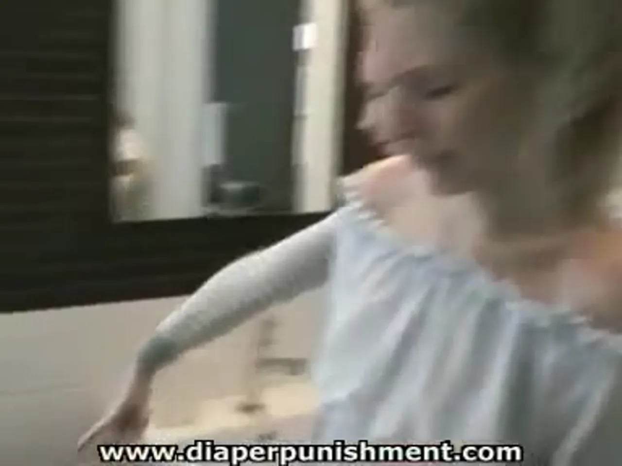 diaper-punishment-0038-82nifgWE.avi