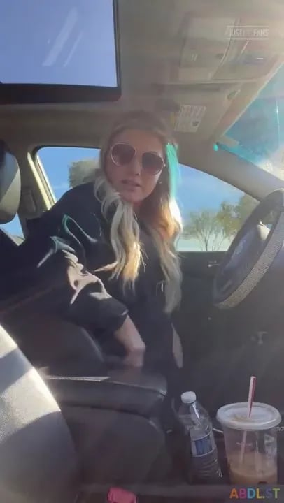 Blackrasbaby - Car Wetting After Coffee.mp4