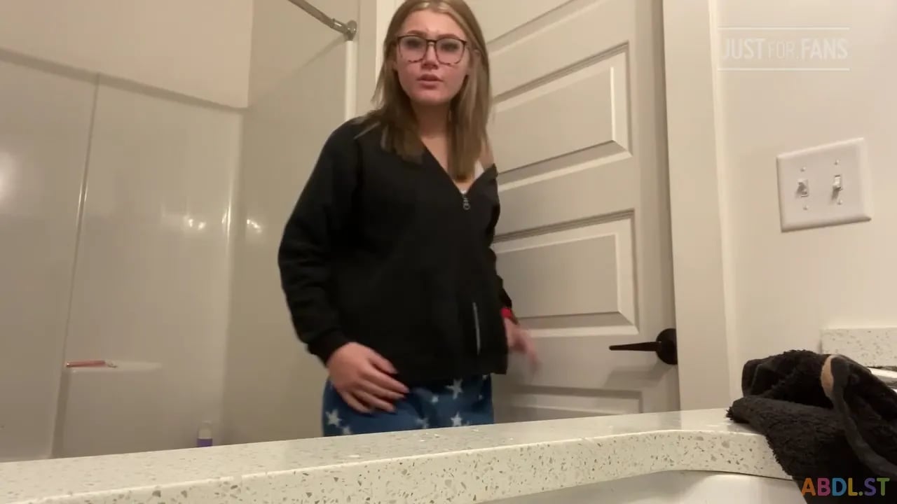 Blackrasbaby - Sneaking Away From The Girls Sleepover