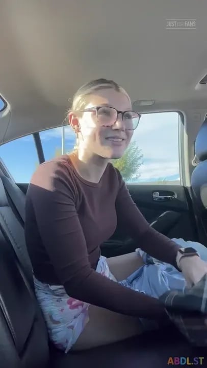 Blackrasbaby - Making A Quick Pit Stop For My Nails