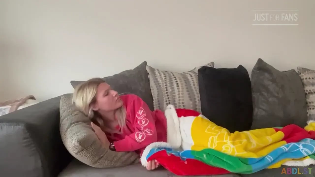 Blackrasbaby - Napping After Surgery And Tummy Pressure