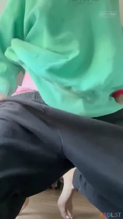Blackrasbaby - Wetting My Already Full Diaper.mp4