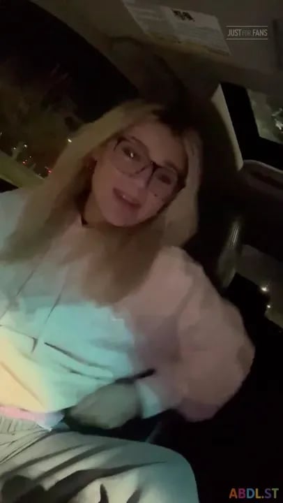 Blackrasbaby - Wetting My Diaper In Walmart Parking Lot.mp4