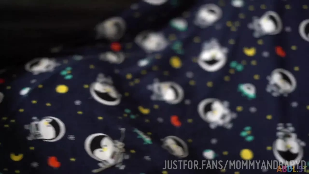 Mommyandbabyd - Baby Boy Naptime Diaper Change.mp4