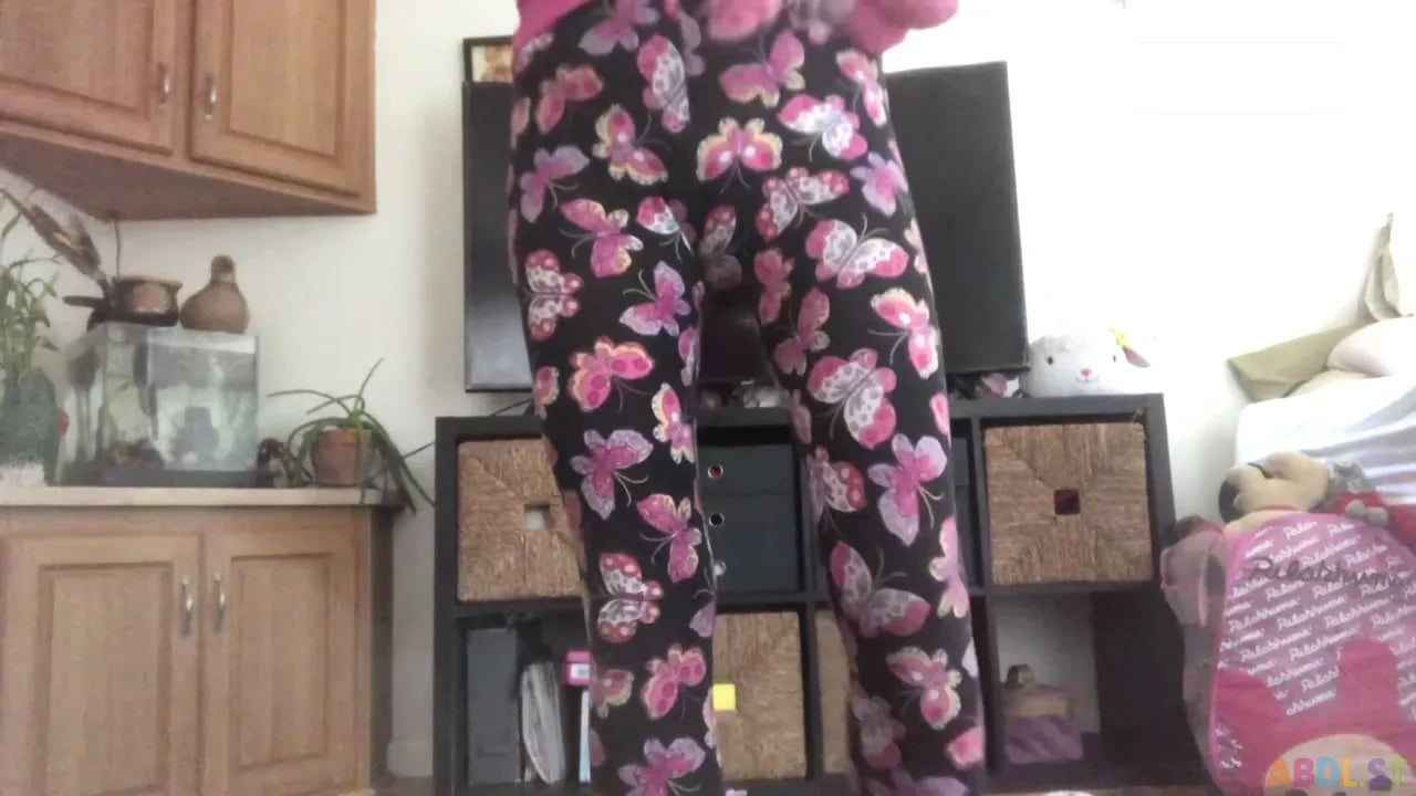 Littleprincessbug - Butterfly Tights Push.mp4