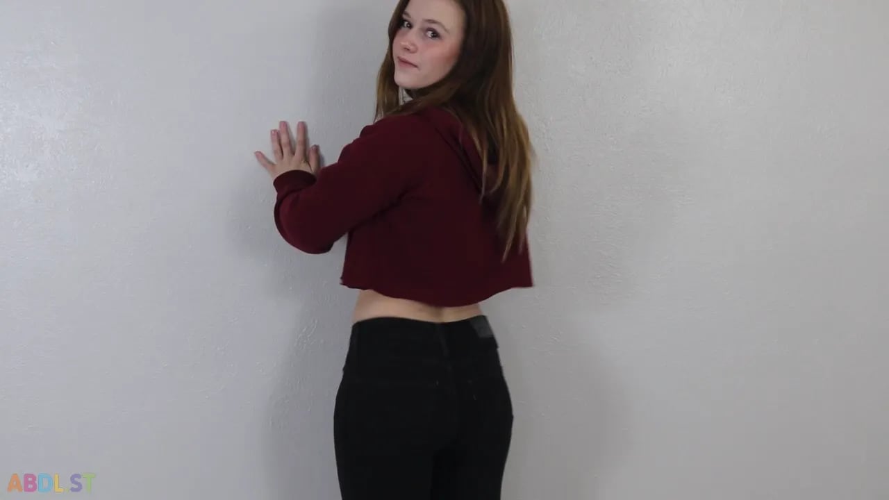 Baby Chloe - Chloe Shows Off Her Pampers And Wets.mov
