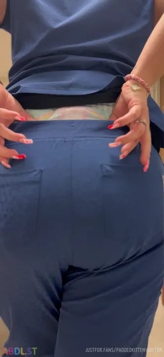 PaddedkittenVuittQn - Caught Me Like This At Work.mp4