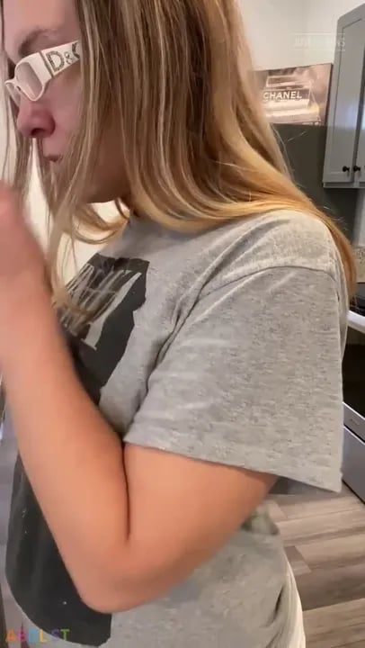 PaddedkittenVuittQn - Cleaning Up My House And Potty Break