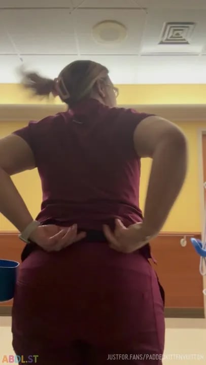 PaddedkittenVuittQn - Diaper Flash At Work