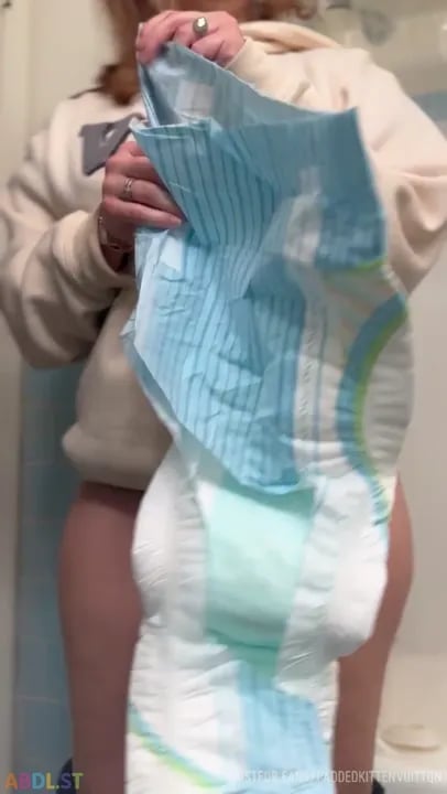 PaddedkittenVuittQn - Diapered Trip To House Sit.mp4