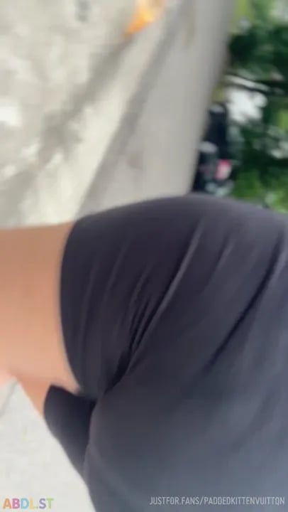 PaddedkittenVuittQn - Do You Like My Diapered Butt