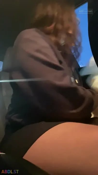 PaddedkittenVuittQn - Driving Home After The Beach
