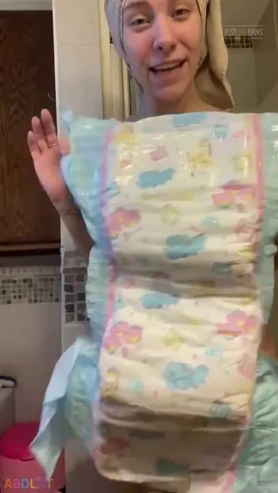 PaddedkittenVuittQn - I Haven't Put A Diaper In Two Weeks