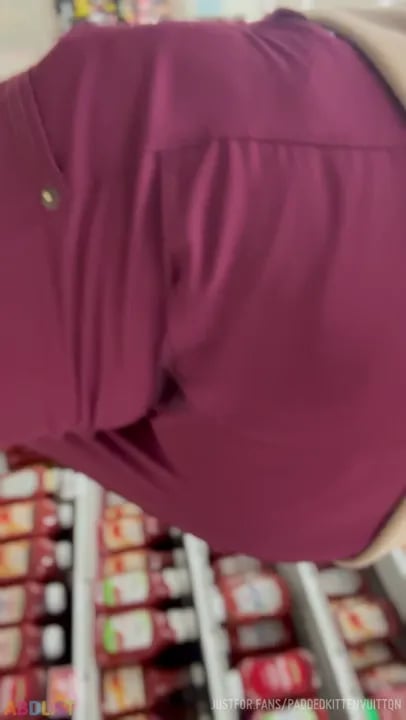PaddedkittenVuittQn - I Hope No One Noticed My Wet Spot.mp4