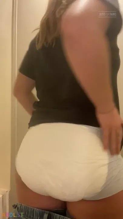 PaddedkittenVuittQn - I Was Holding It For Awhile