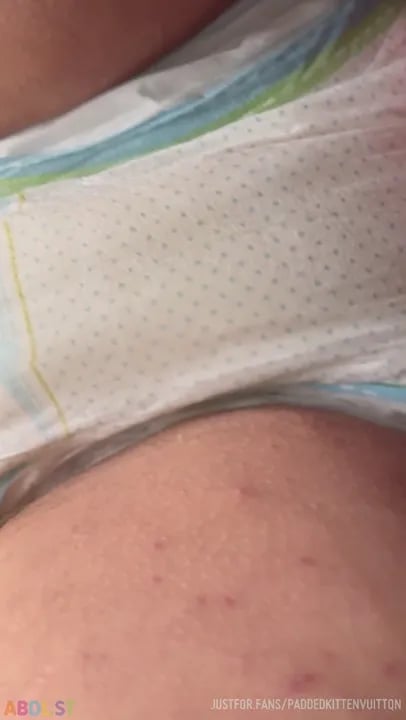 PaddedkittenVuittQn - One Last Pee Before Bob Marley Movie.mp4
