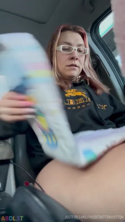 PaddedkittenVuittQn - Put On A Diaper For My Drive To Work