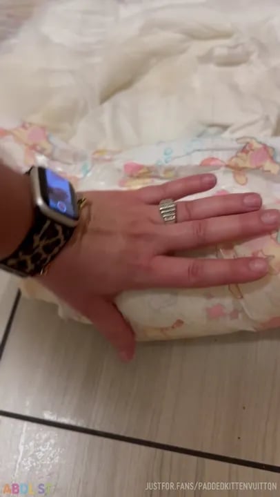PaddedkittenVuittQn - Soggy Diaper On The Floor
