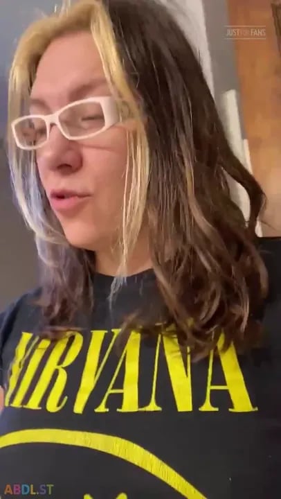 PaddedkittenVuittQn - Taking Out My Stinky Diaper Trash